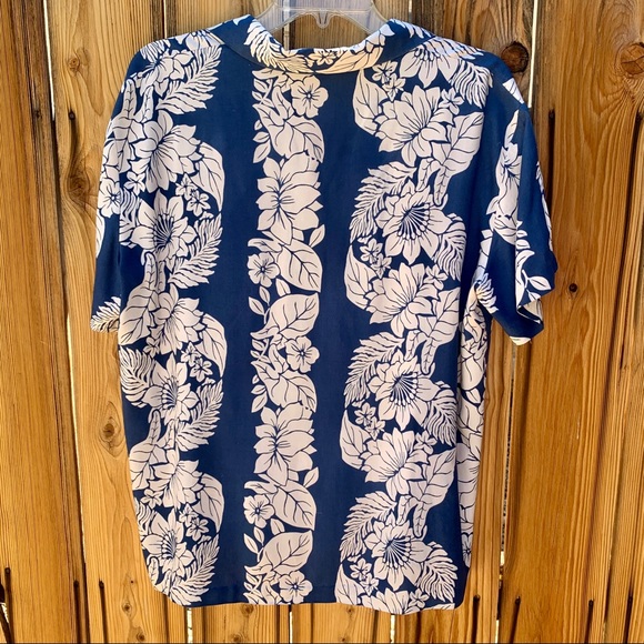 The Hawaiian Original Men's Floral Button Down | M - relisted - Picture 3 of 6